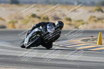 media/Nov-16-2024-CVMA (Sat) [[0e4bb1f32f]]/Race 8-Supersport Middleweight/